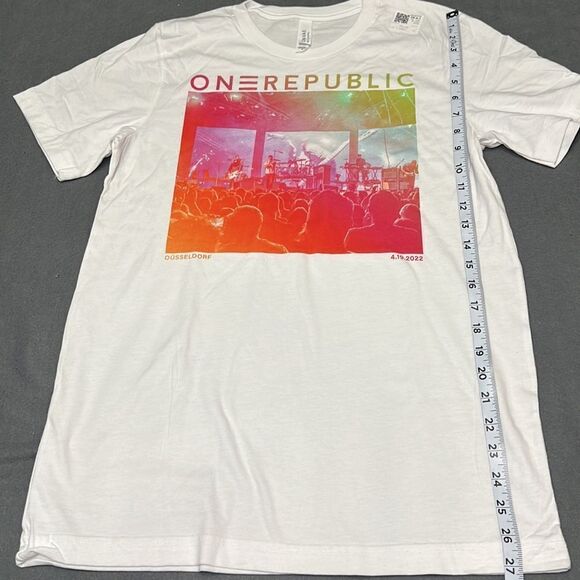 One Republic Düsseldorf Unisex White Graphic Tee Size Medium - Picture 4 of 6